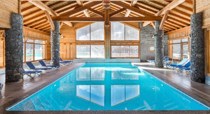 Le Hameau du Rocher Blanc, Serre Chevalier ski chalet, image 6